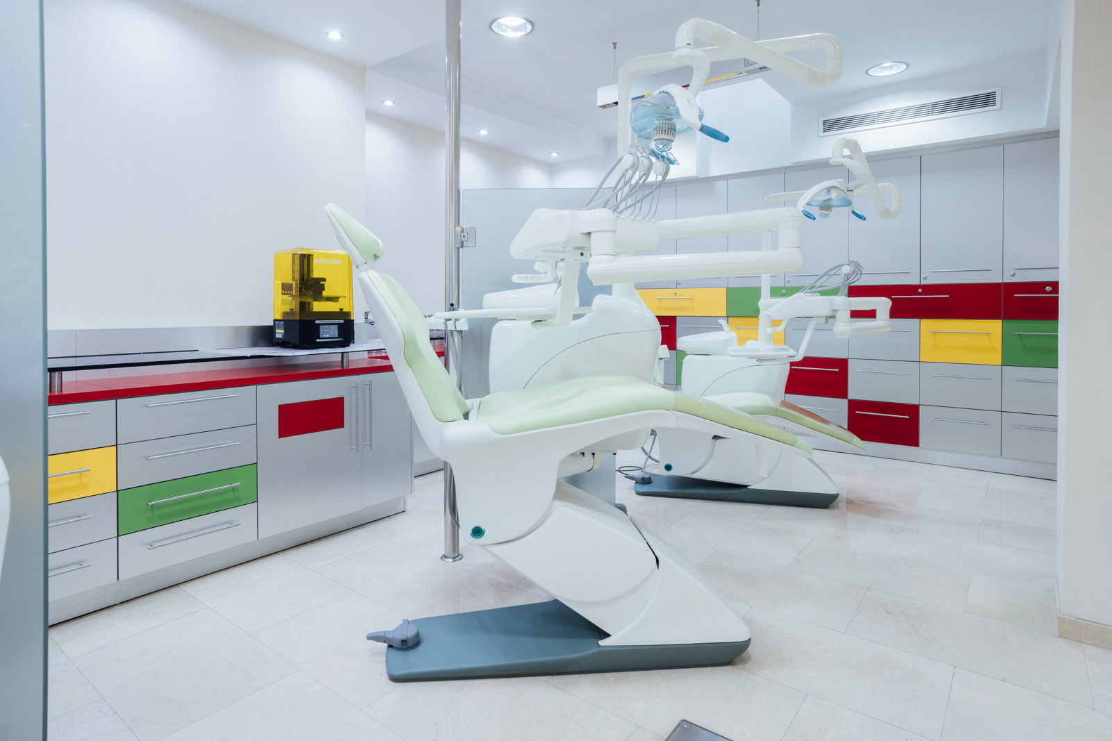 Box dental